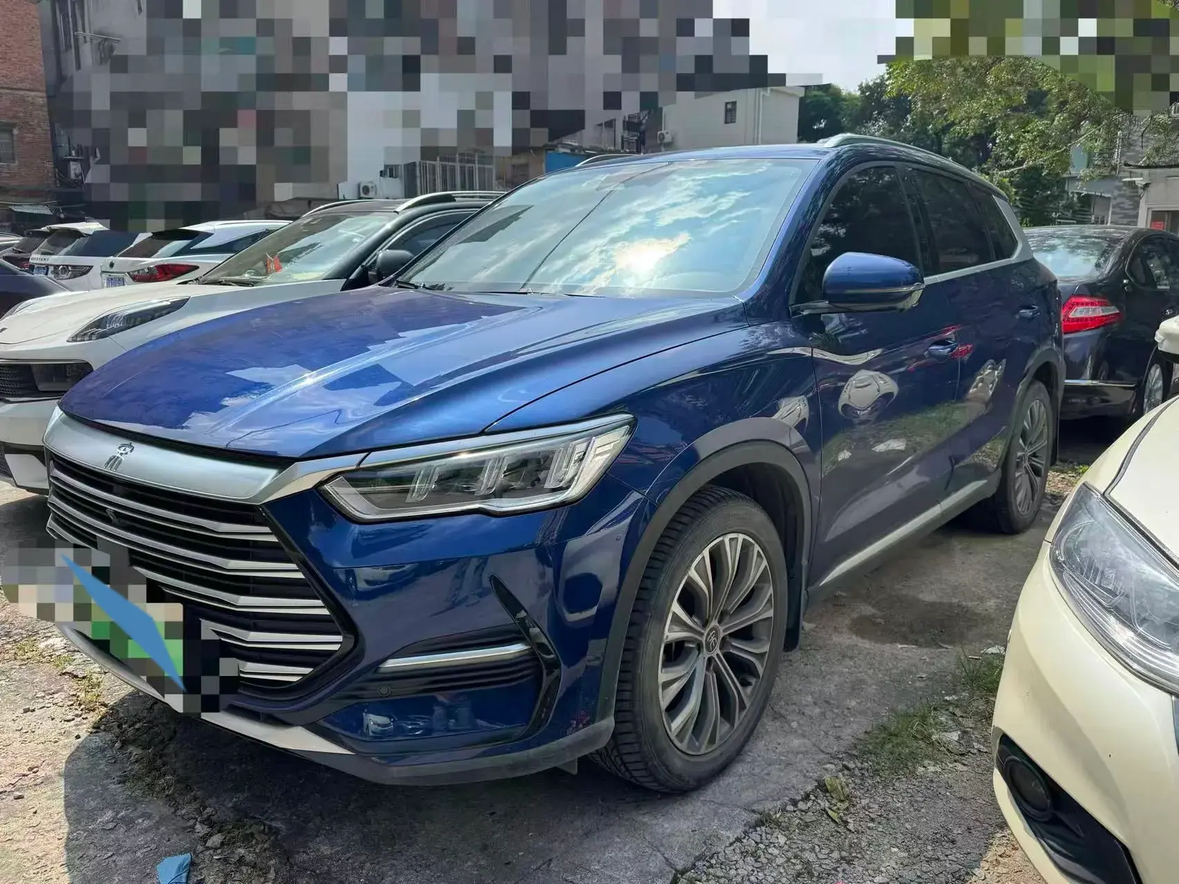 2022 BYD SONG view 1