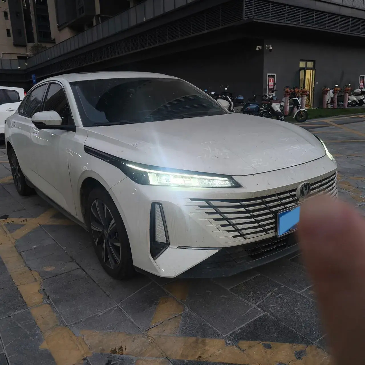 2024 CHANGAN EADO thumbnail 3