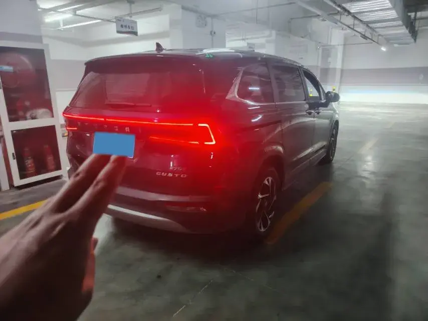 2021 HYUNDAI CUSTO thumbnail 2