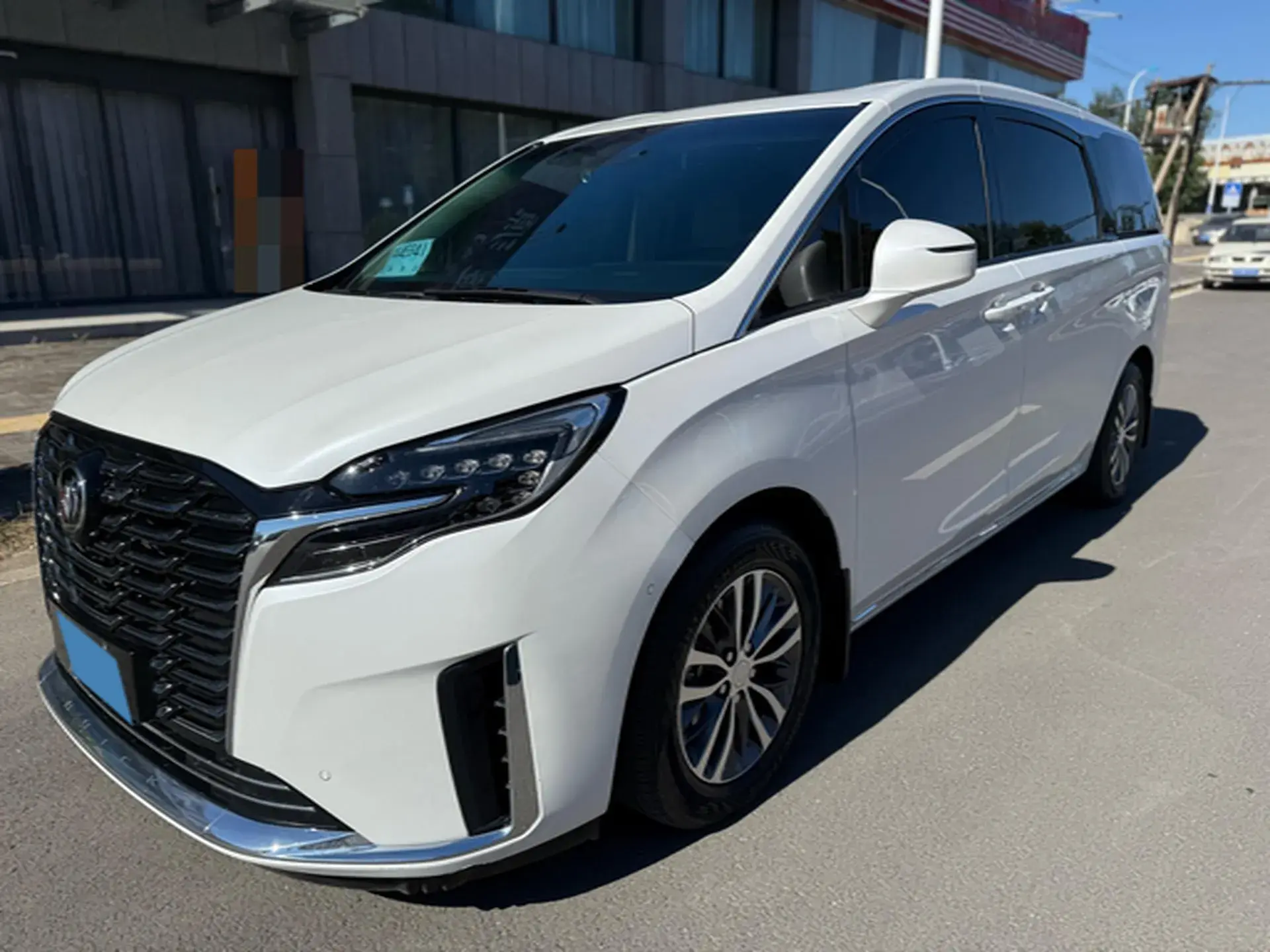 2022 BUICK GL8 view 1