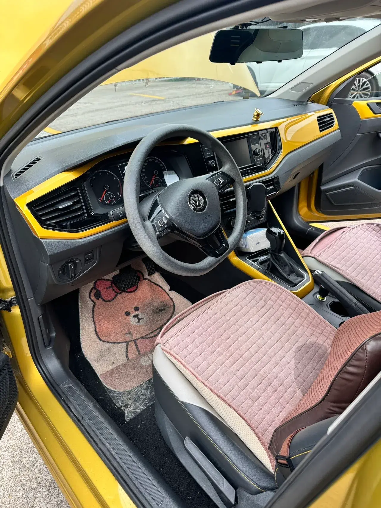 2019 VOLKSWAGEN POLO thumbnail 4