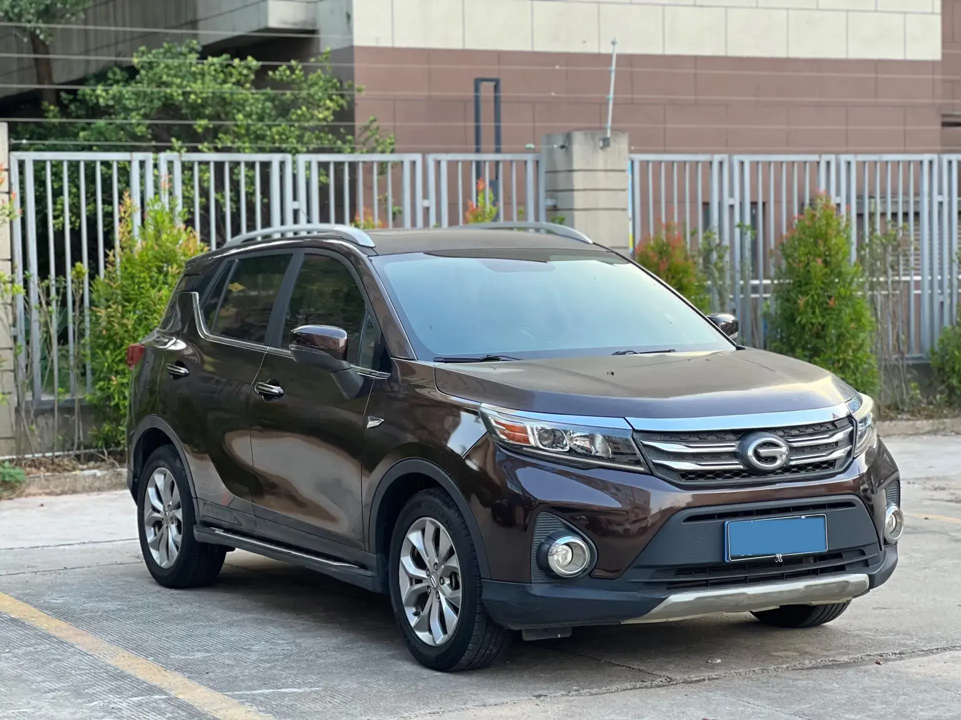 2017 GAC TRUMPCHI thumbnail 3