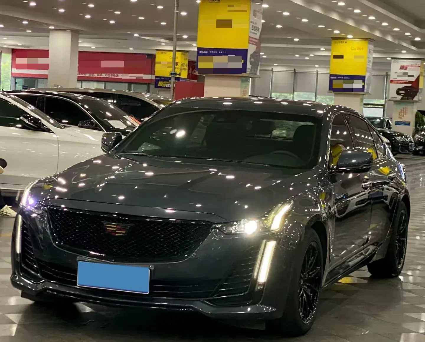 2021 CADILLAC CT5 view 1