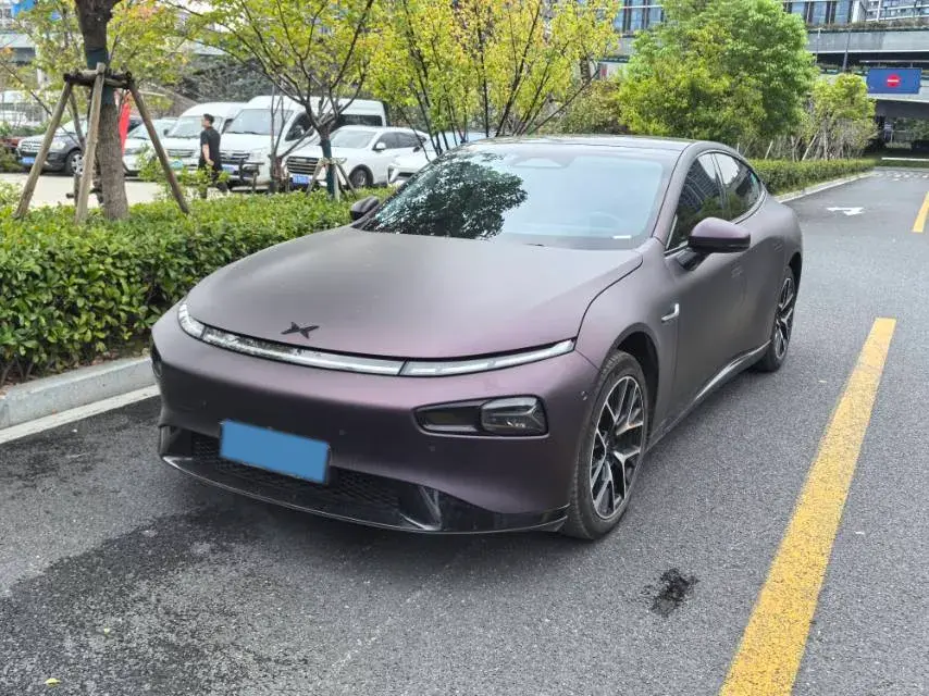 2023 XPENG P7 view 1