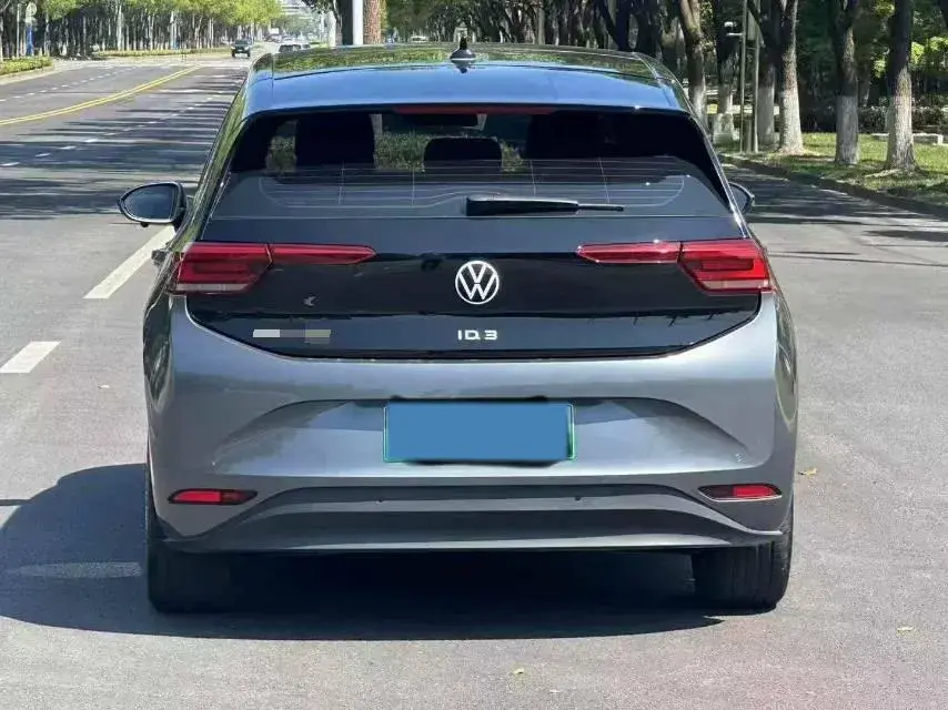 2023 VOLKSWAGEN ID.3 thumbnail 4