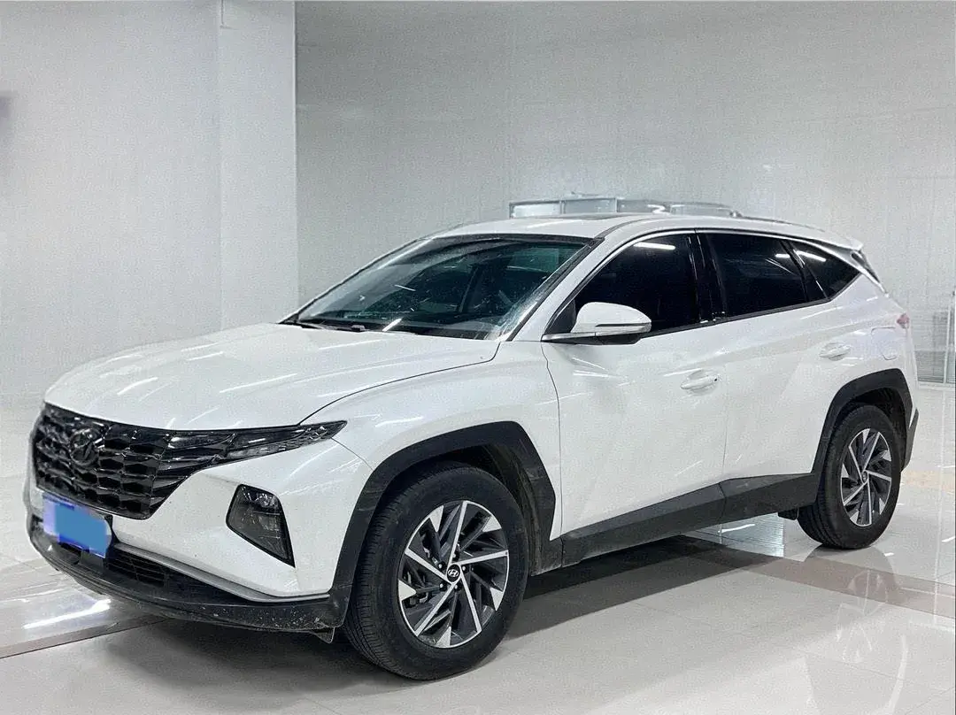 2021 HYUNDAI TUCSON view 1