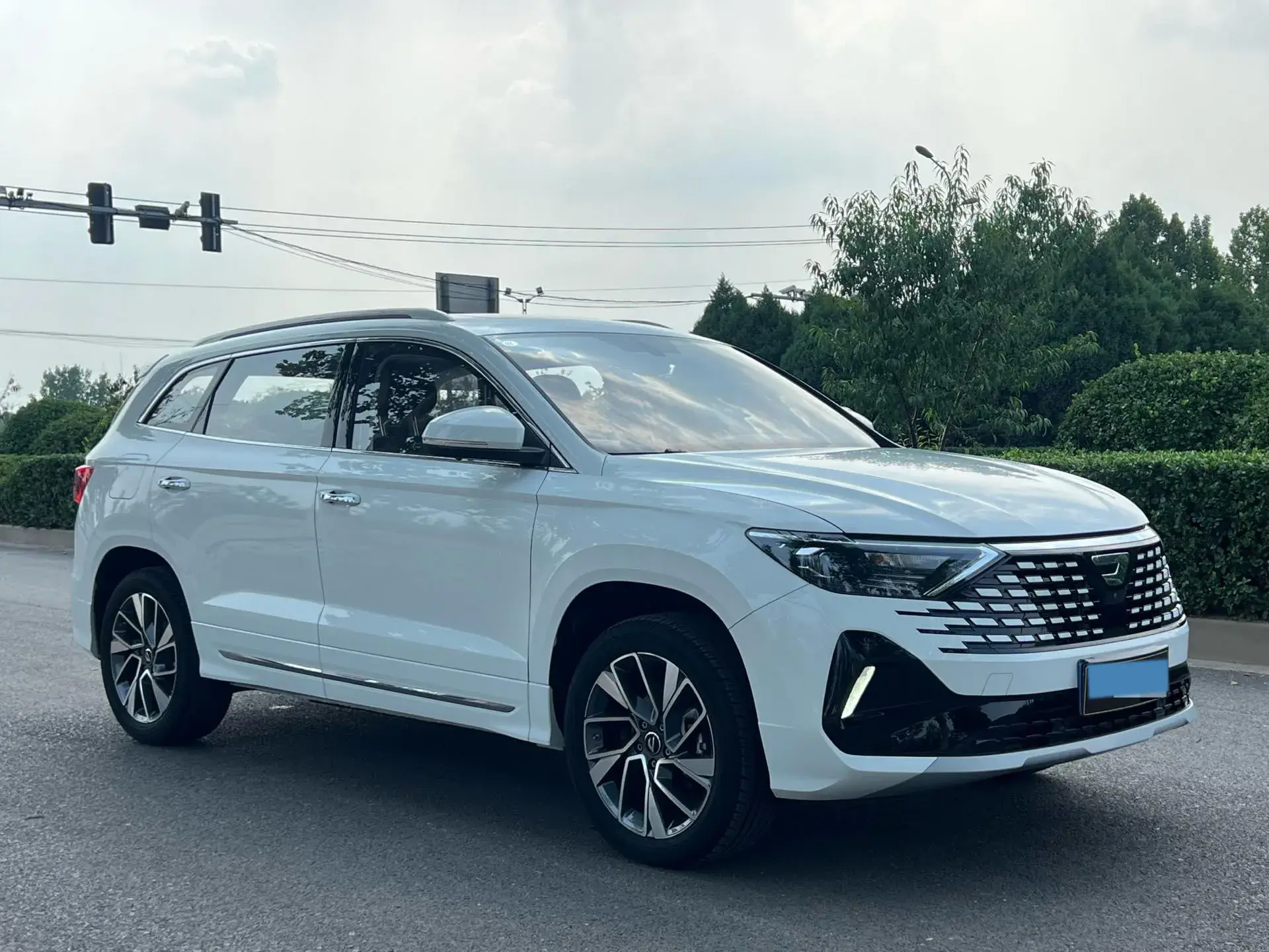 2024 JETTA VS7 thumbnail 3