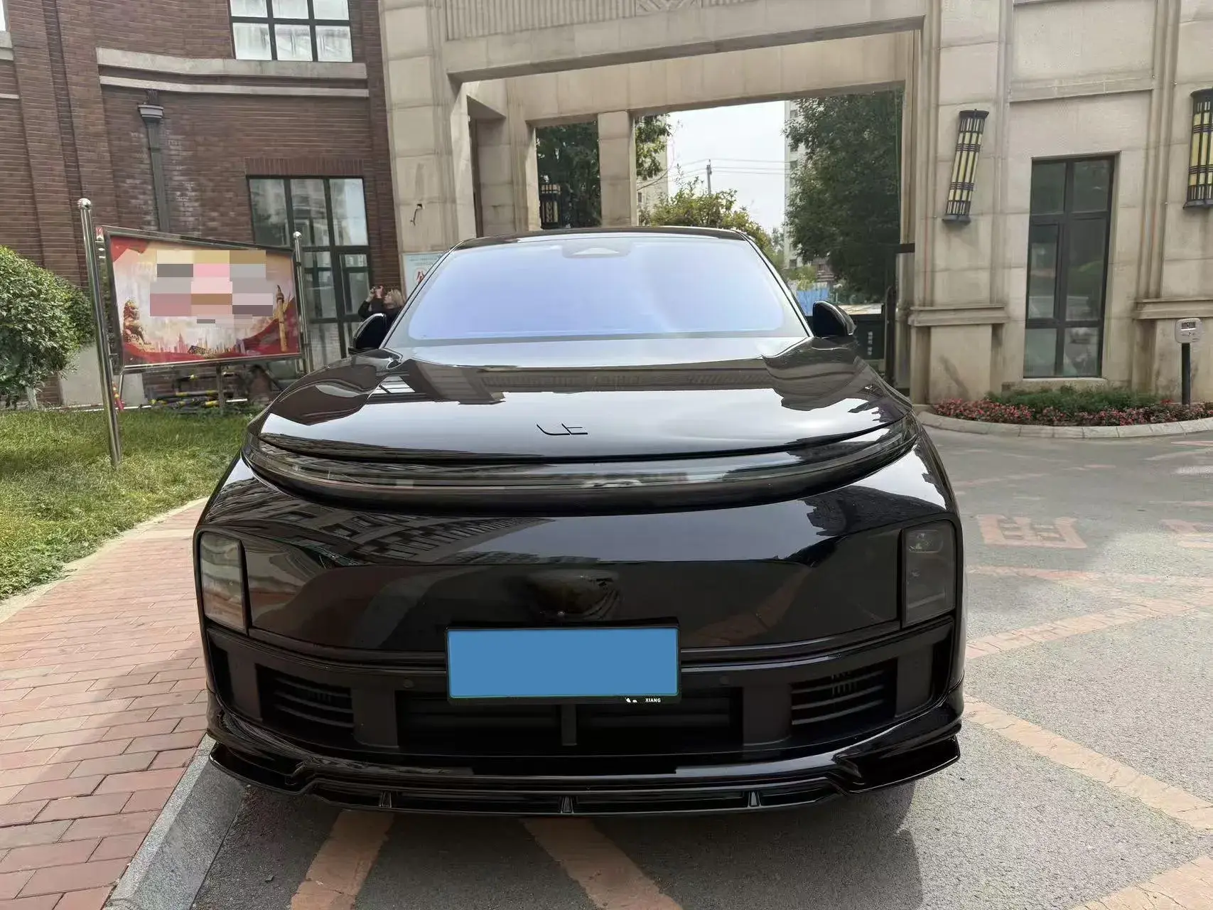 2023 LI L7 thumbnail 2