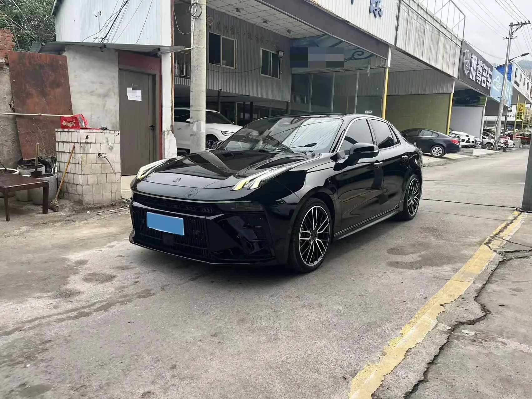 2023 LYNK&CO 03 view 1