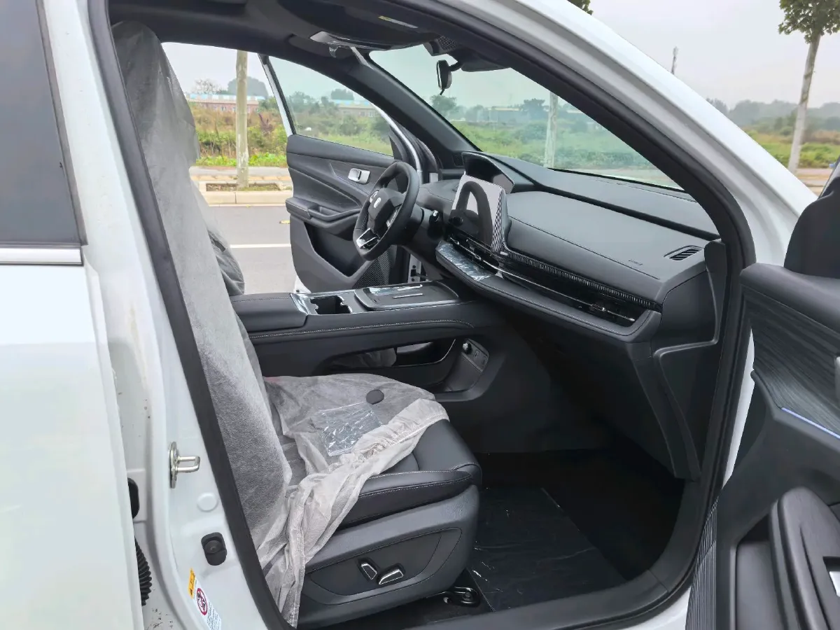 2025 ChangAn CS55PLUS PHEV 1.5L 98HP L4 E-CVT PHEV,autocango,china used car exporter,china ev exporter,chinese used car exporter,chinese used ev exporter