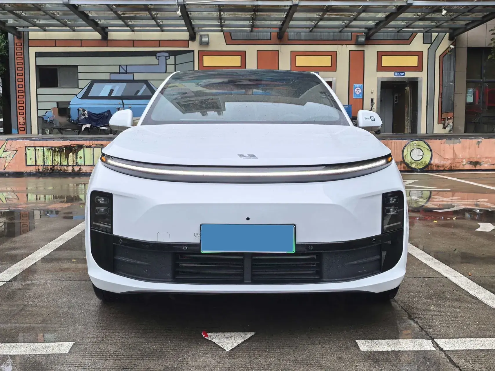 2024 LI L6 thumbnail 2