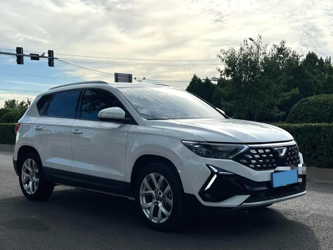 2024 JETTA VS5 thumbnail 3