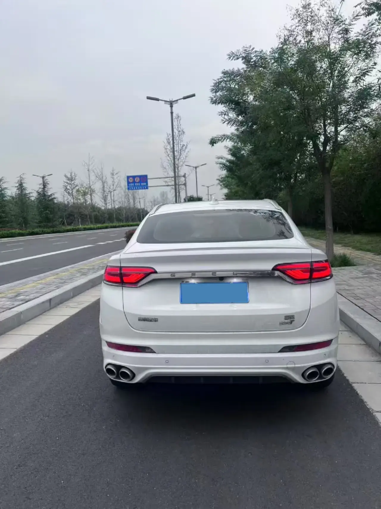 2020 GEELY TUGELLA thumbnail 3