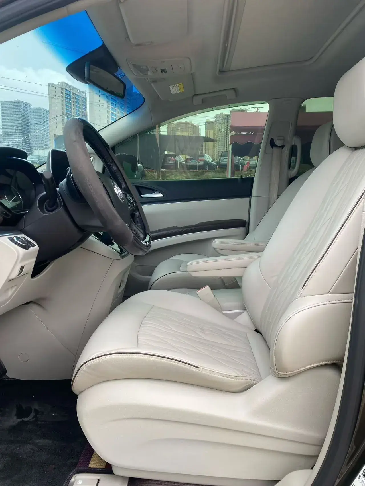 2022 BUICK GL8 thumbnail 4