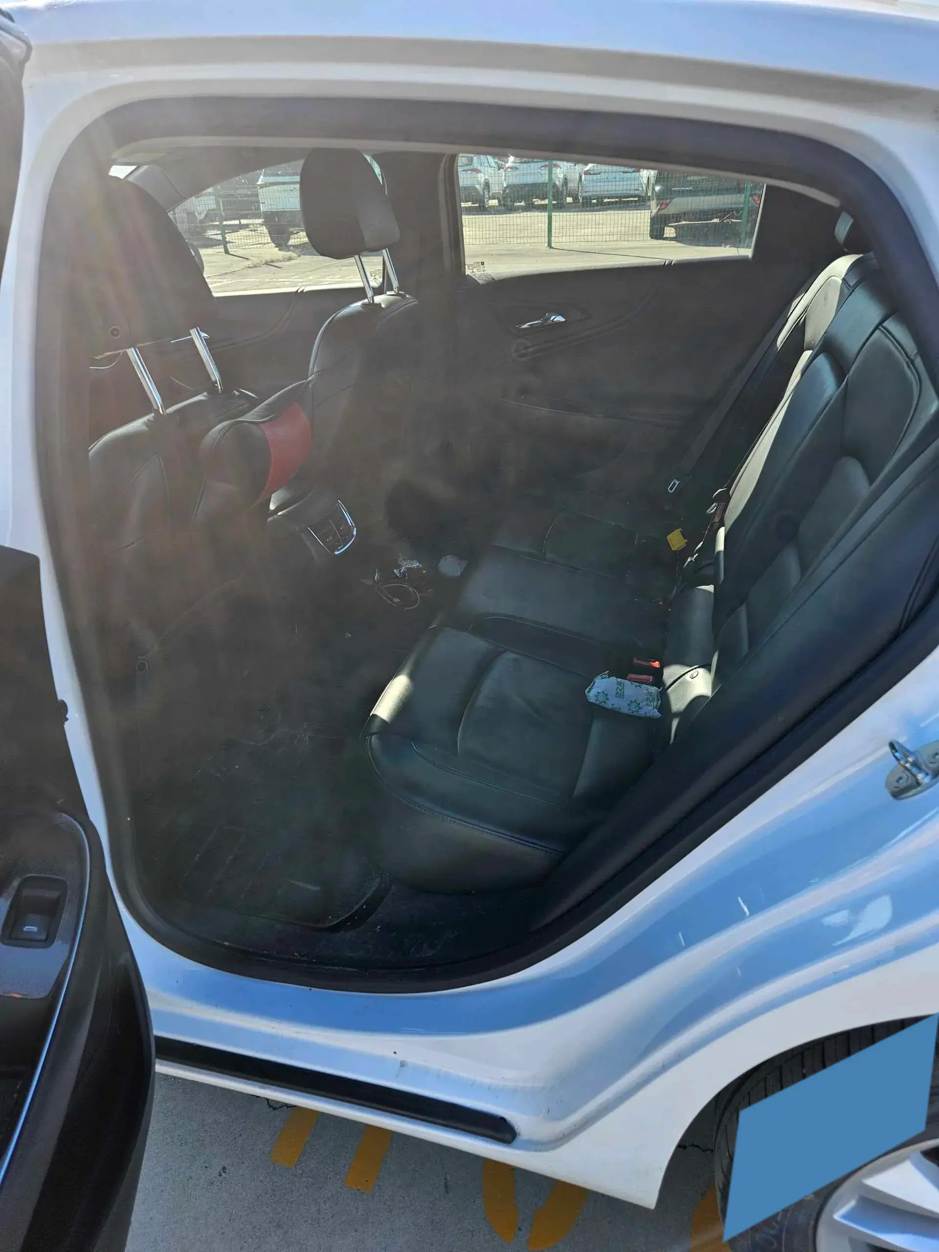 2018 CHEVROLET MALIBU thumbnail 4