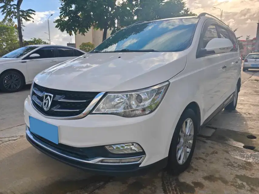 2016 BAOJUN 730 view 1