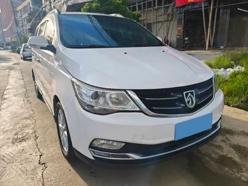 2016 BAOJUN 730 thumbnail 3