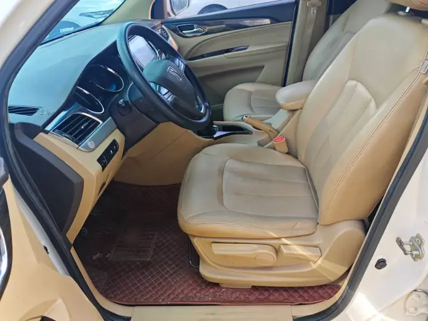 2016 BAOJUN 730 thumbnail 4