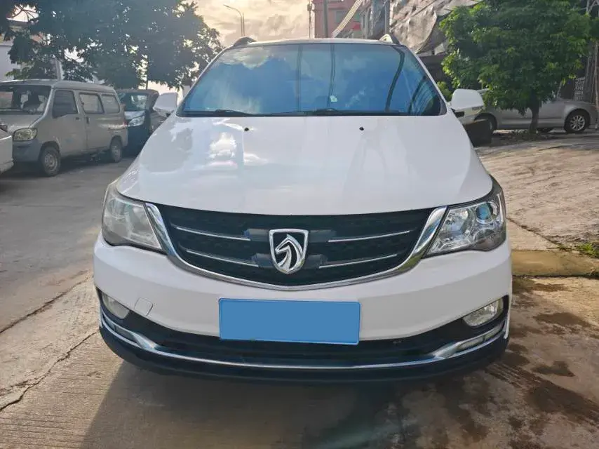 2016 BAOJUN 730 thumbnail 2