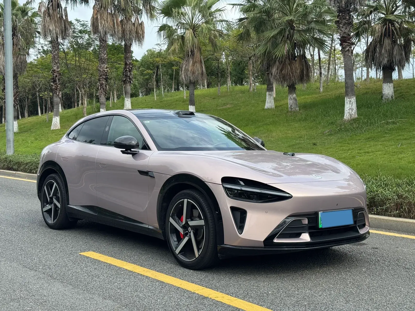 2025 MI YU7 thumbnail 3