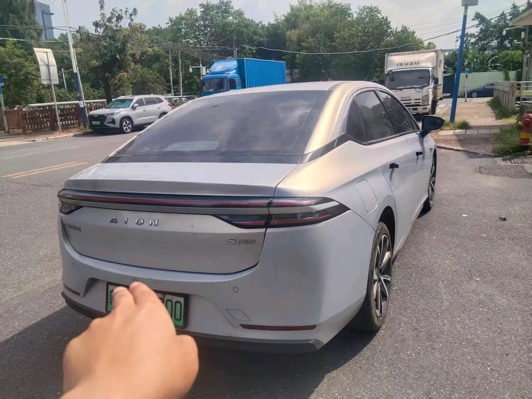 2023 AION S thumbnail 4
