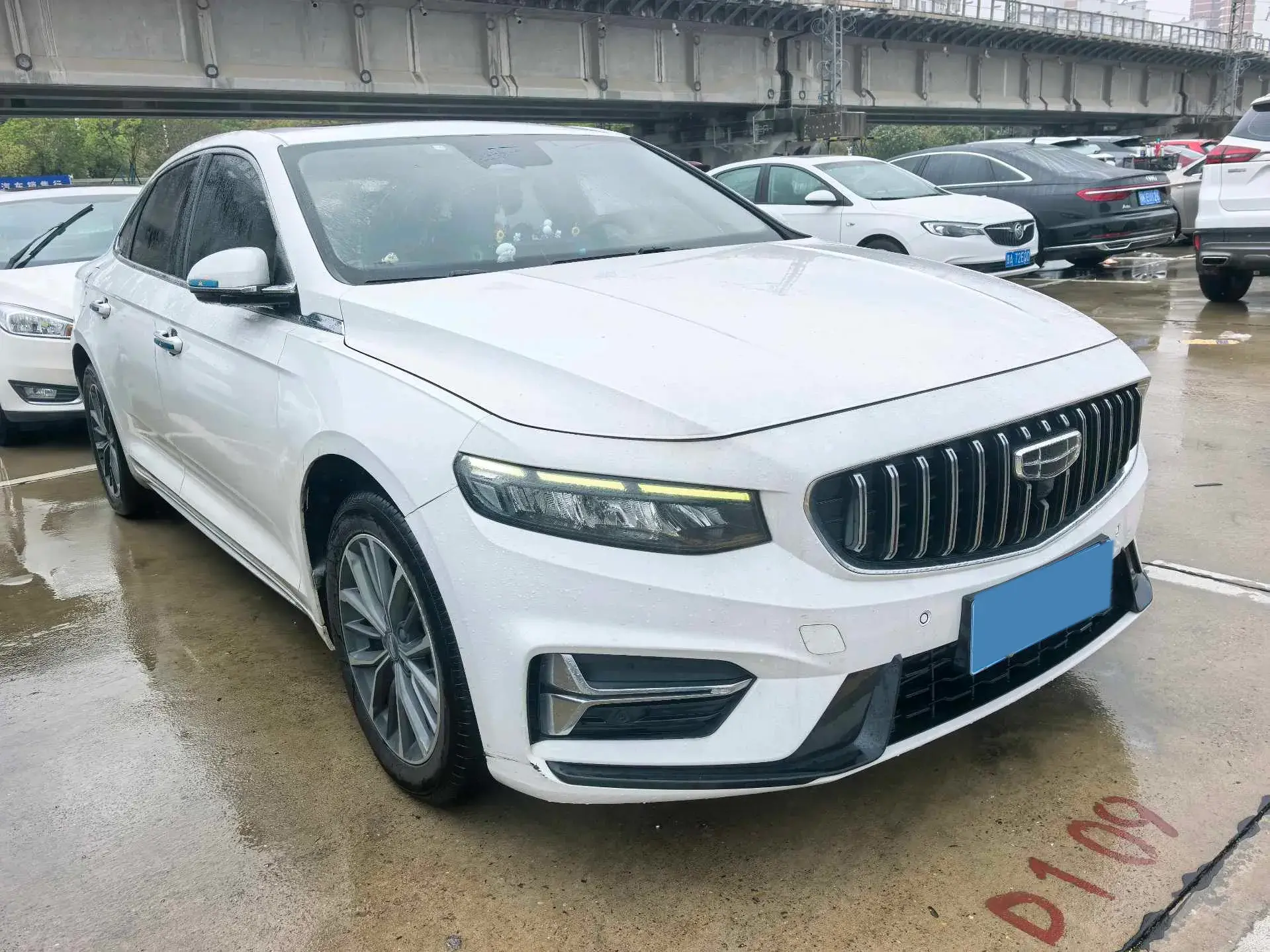 2023 GEELY PREFACE thumbnail 3