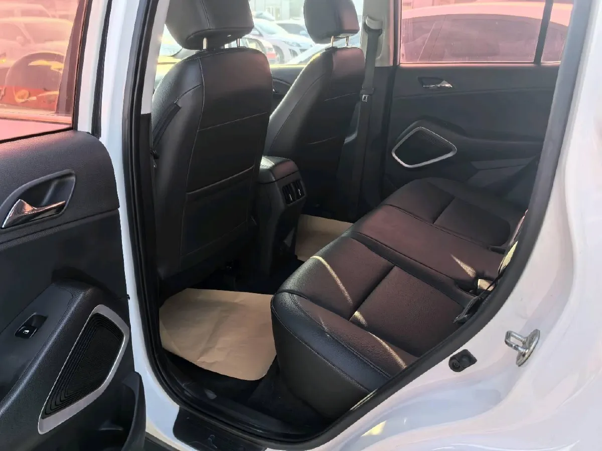 2018 Hyundai ix35 2.0L 160HP L4 6AT,autocango,china used car exporter,china ev exporter,chinese used car exporter,chinese used ev exporter