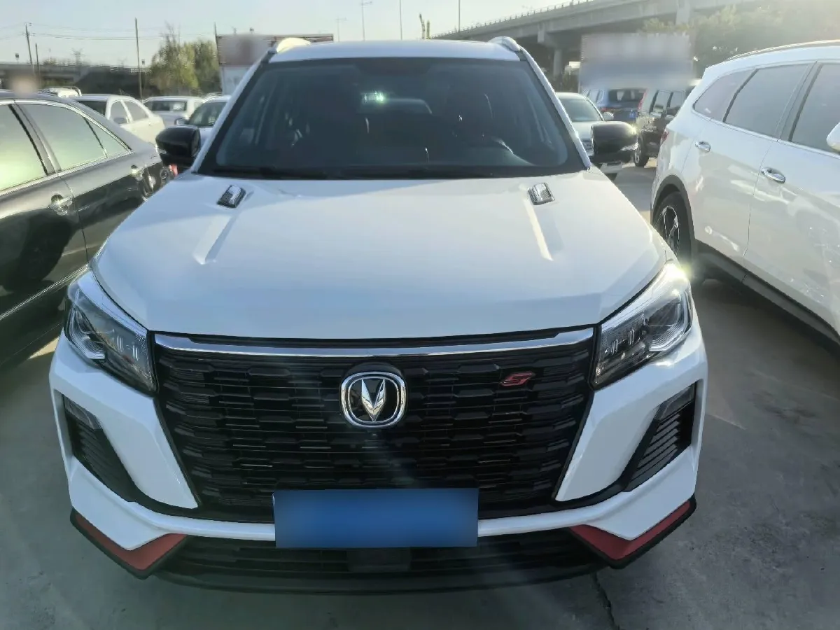 2023 ChangAn CS75 Plus 1.5T 188HP L4 8AT,autocango,china used car exporter,china ev exporter,chinese used car exporter,chinese used ev exporter