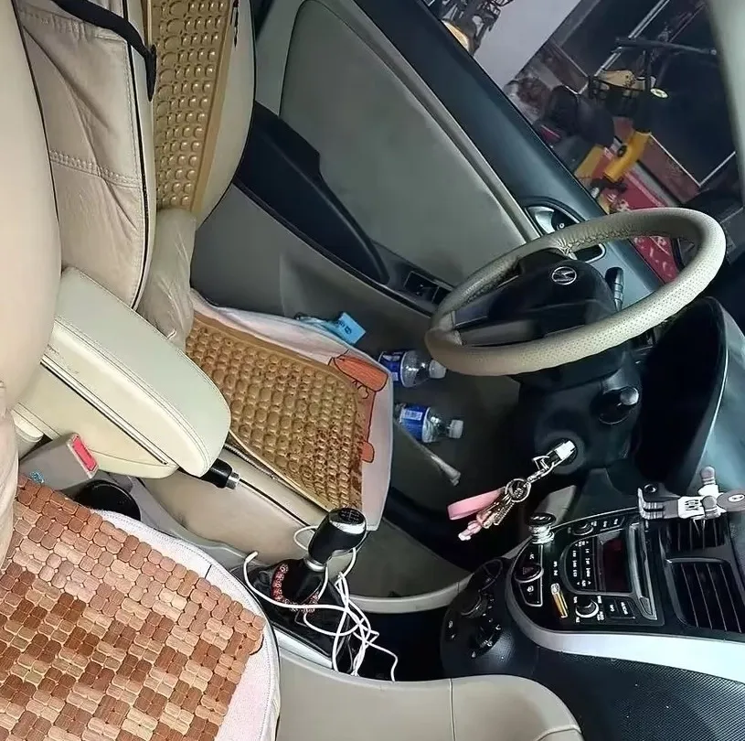 2016 Hyundai Reina 1.4L 107HP L4 5MT,autocango,china used car exporter,china ev exporter,chinese used car exporter,chinese used ev exporter