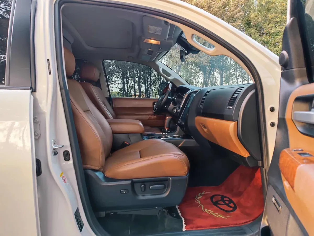 2010 Toyota Sequoia 5.7L 386HP V8 6AT,autocango,china used car exporter,china ev exporter,chinese used car exporter,chinese used ev exporter