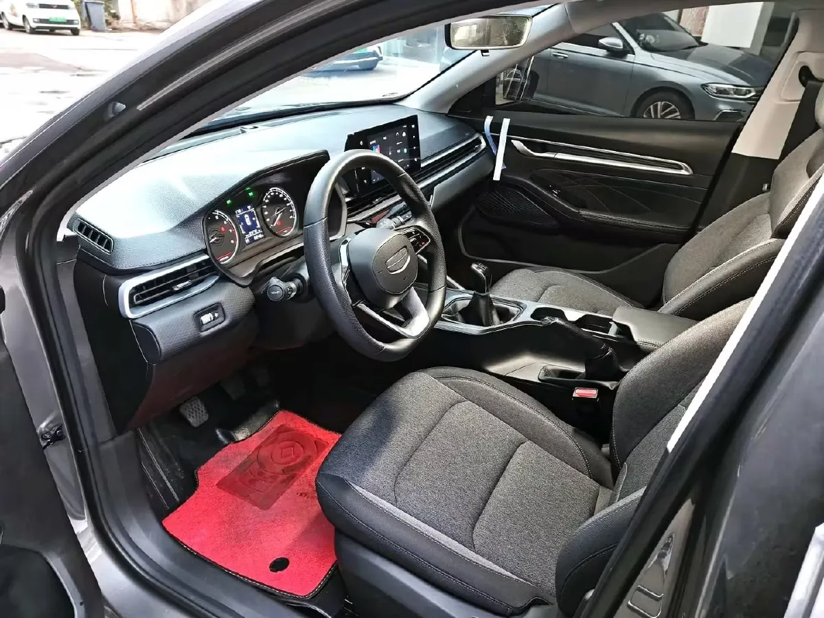 2025 Geely Emgrand 1.5L 127HP L4 5MT,autocango,china used car exporter,china ev exporter,chinese used car exporter,chinese used ev exporter