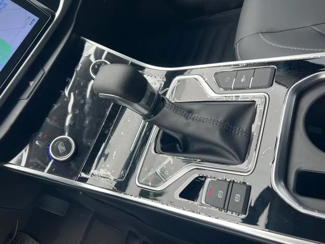 2024 Chery Arrizo 5 1.5L 120HP L4 CVT,autocango,china used car exporter,china ev exporter,chinese used car exporter,chinese used ev exporter