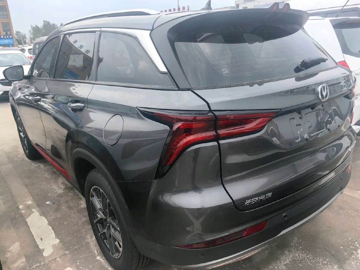 2022 ChangAn CS75 Plus 1.5T 178HP L4 6AT,autocango,china used car exporter,china ev exporter,chinese used car exporter,chinese used ev exporter