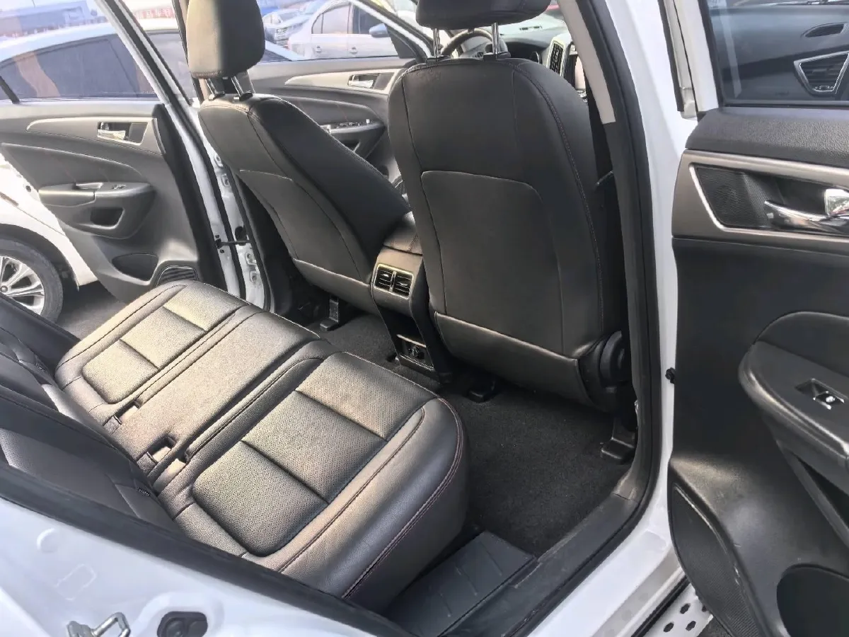 2016 ChangAn CS75 1.5T 170HP L4 6MT,autocango,china used car exporter,china ev exporter,chinese used car exporter,chinese used ev exporter