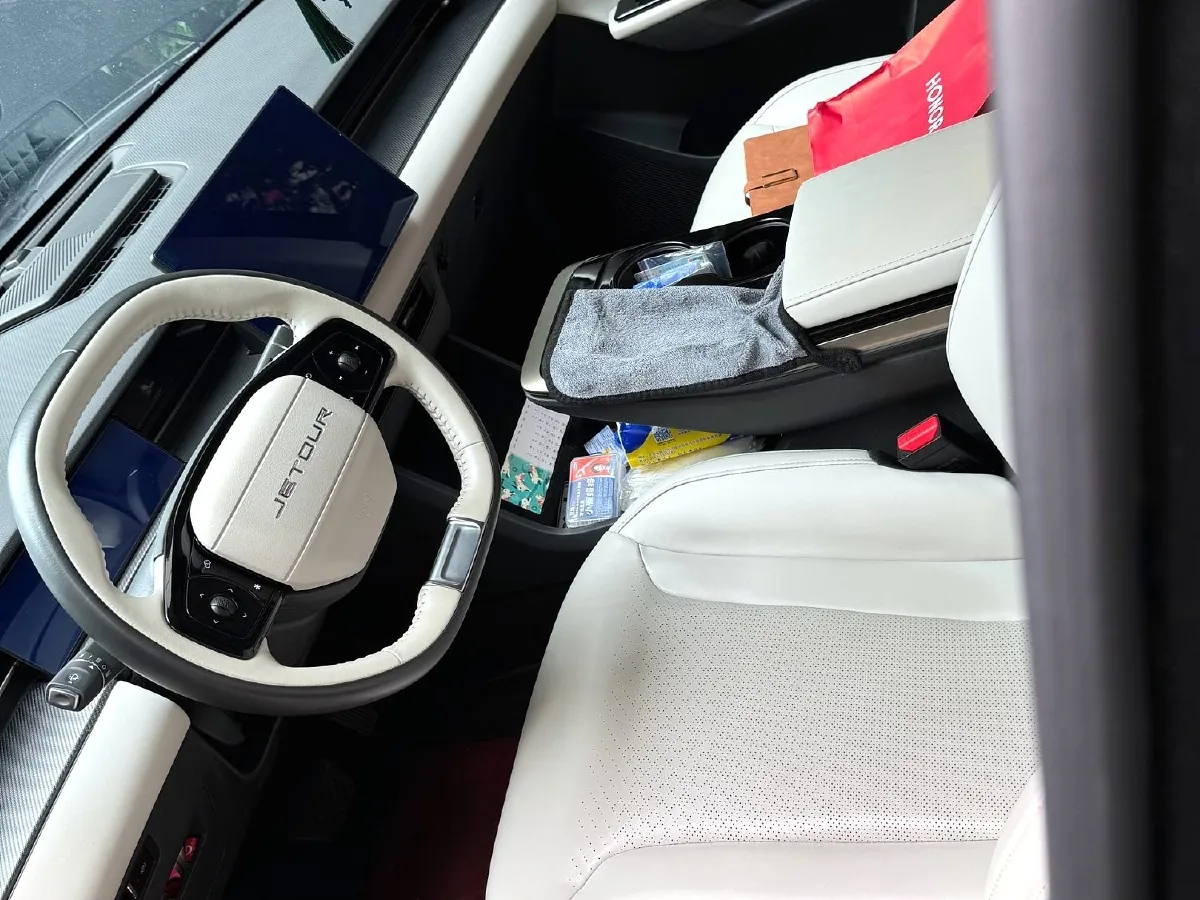 2022 Jetour DASHING 1.6T 197HP L4 7DCT,autocango,china used car exporter,china ev exporter,chinese used car exporter,chinese used ev exporter