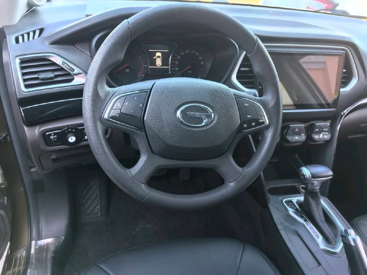 2015 GAC Trumpchi GS4 1.3T 137HP L4 7DCT,autocango,china used car exporter,china ev exporter,chinese used car exporter,chinese used ev exporter