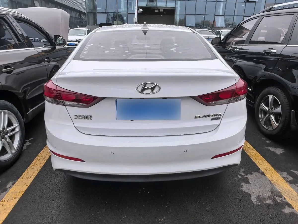 2016 Hyundai Elantra 1.6L 130HP L4 6AT,autocango,china used car exporter,china ev exporter,chinese used car exporter,chinese used ev exporter