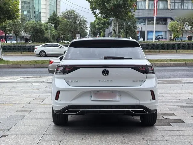 2023 Volkswagen T-Roc 1.5T 160HP L4 7DCT,autocango,china used car exporter,china ev exporter,chinese used car exporter,chinese used ev exporter