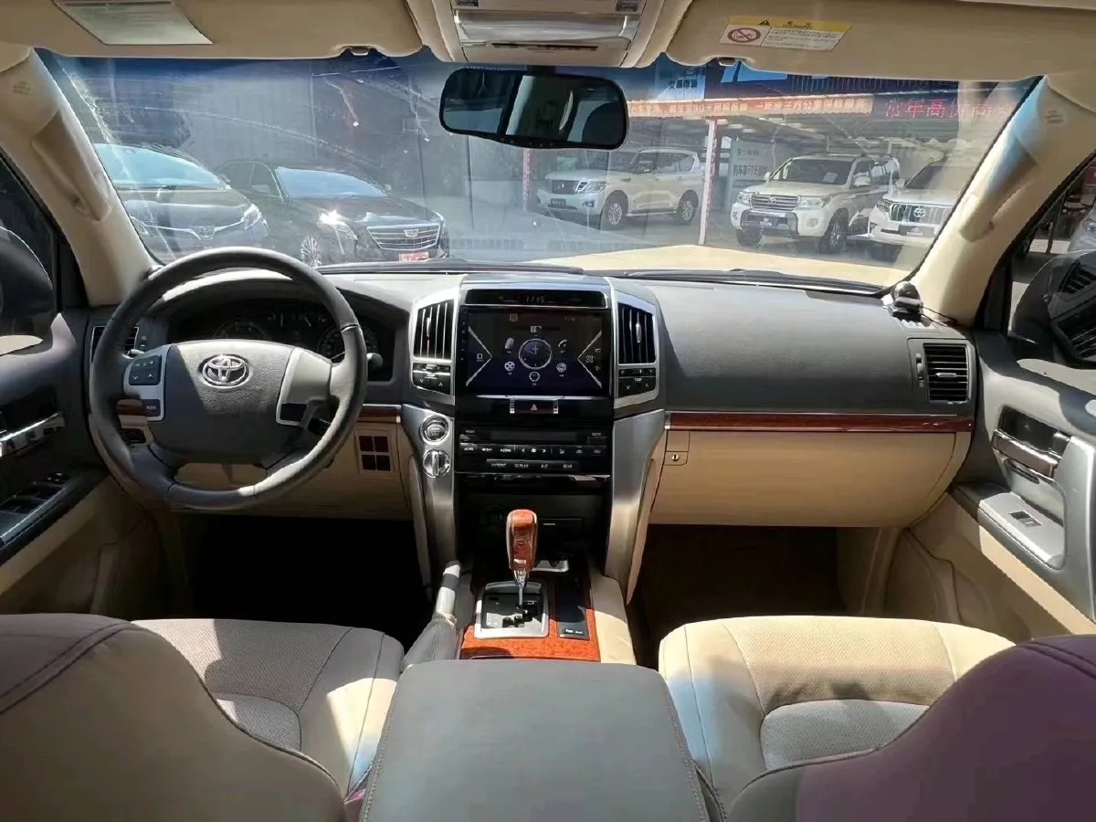2012 Toyota Land Cruiser 4.0L 275HP V6 5AT,autocango,china used car exporter,china ev exporter,chinese used car exporter,chinese used ev exporter