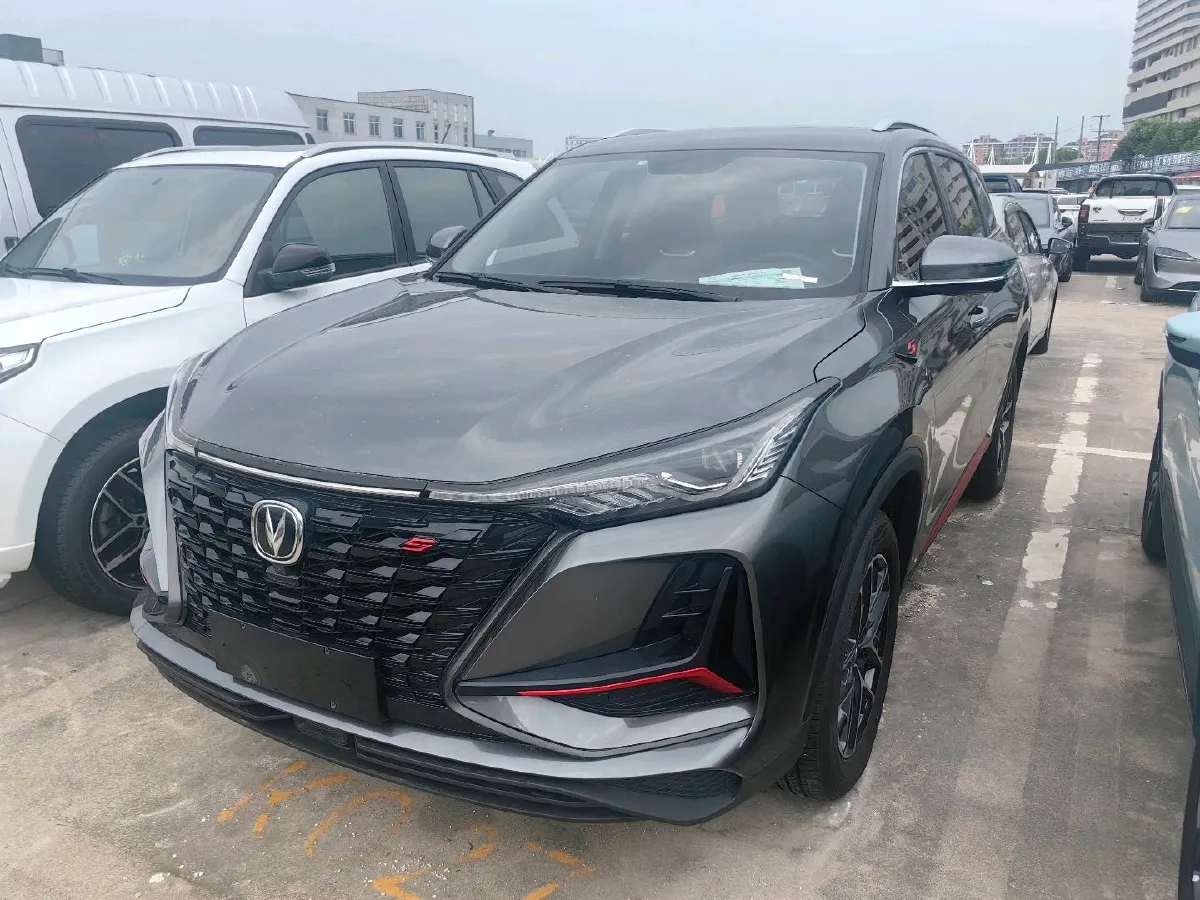 2022 ChangAn CS75 Plus 1.5T 178HP L4 6AT,autocango,china used car exporter,china ev exporter,chinese used car exporter,chinese used ev exporter