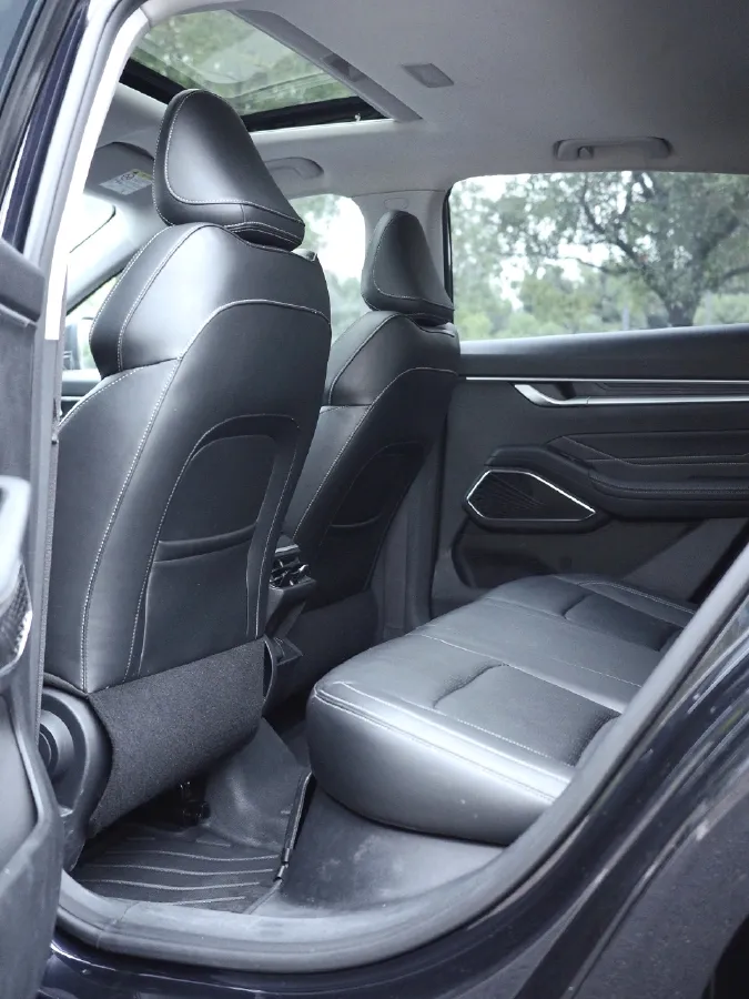 2022 Geely Emgrand 1.5L 114HP L4 CVT,autocango,china used car exporter,china ev exporter,chinese used car exporter,chinese used ev exporter