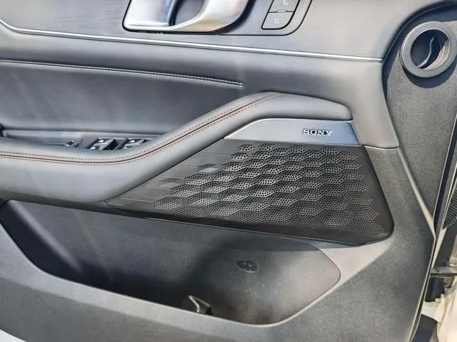 2023 ChangAn UNI-K 2.0T 233HP L4 8AT,autocango,china used car exporter,china ev exporter,chinese used car exporter,chinese used ev exporter