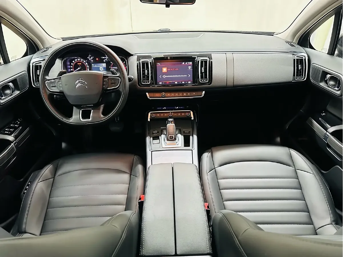 2022 Citroen C6 1.8T 211HP L4 8AT,autocango,china used car exporter,china ev exporter,chinese used car exporter,chinese used ev exporter