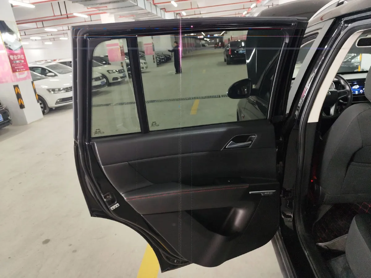 2019 Dorcen G60 1.6L 116HP L4 5MT,autocango,china used car exporter,china ev exporter,chinese used car exporter,chinese used ev exporter