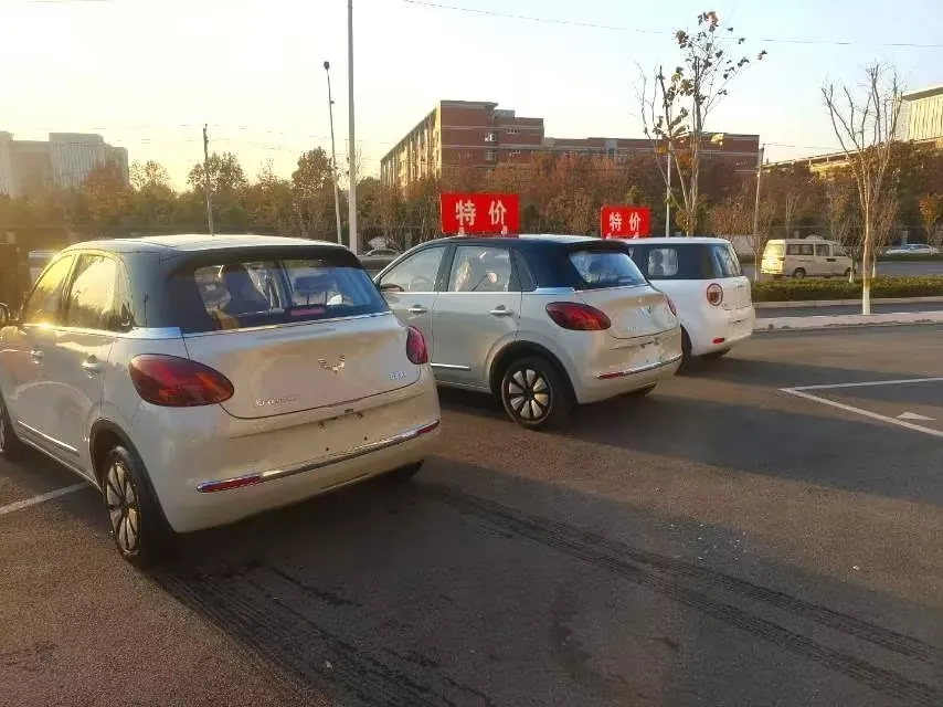 2024 WuLing BinGuo BEV 31.9KWH,autocango,china used car exporter,china ev exporter,chinese used car exporter,chinese used ev exporter