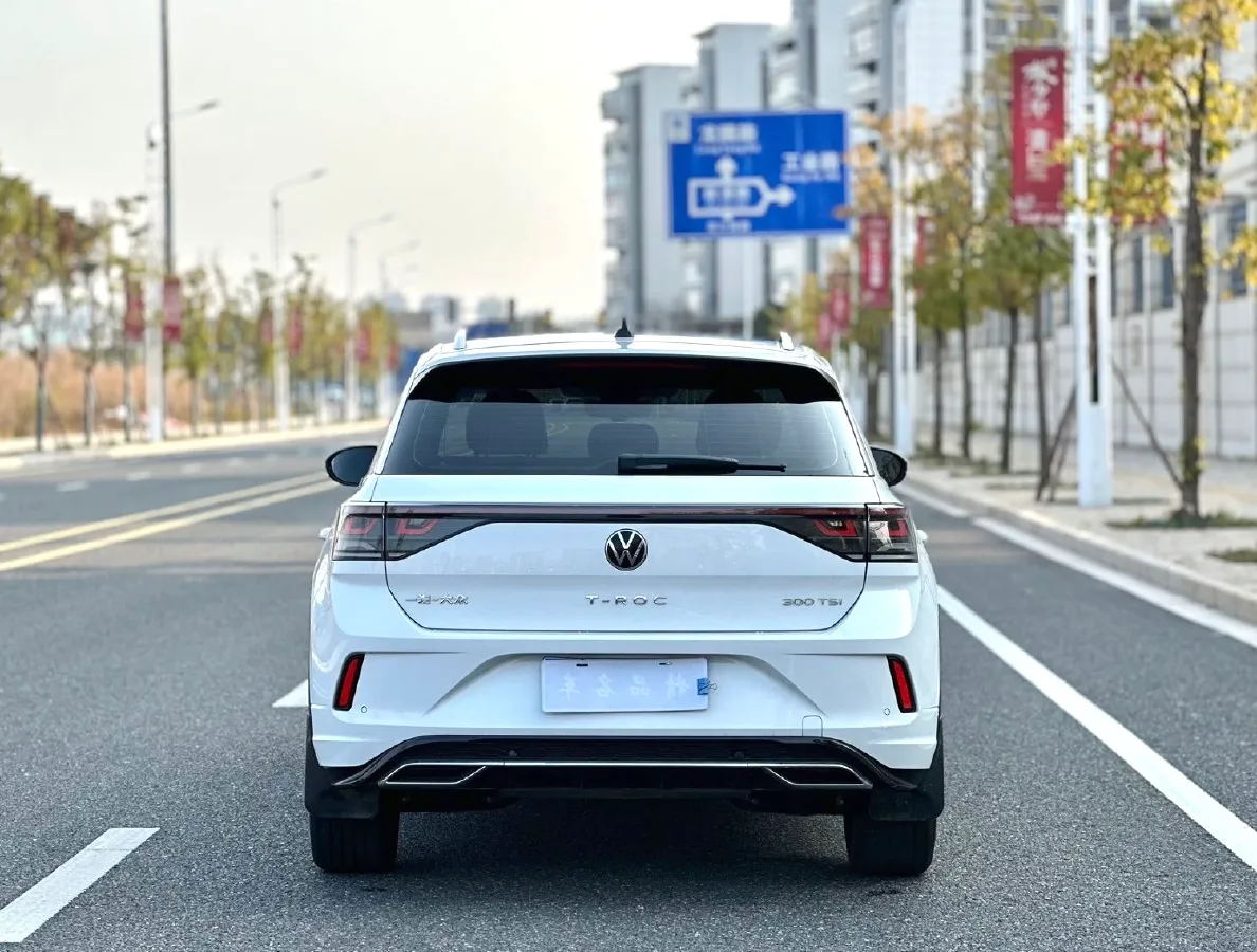 2023 Volkswagen T-Roc 1.5T 160HP L4 7DCT,autocango,china used car exporter,china ev exporter,chinese used car exporter,chinese used ev exporter