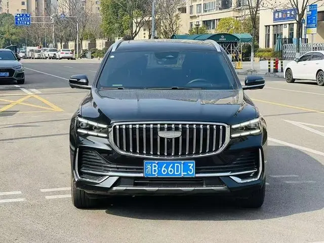 2025 Geely Monjaro 2.0T 238HP L4 8AT