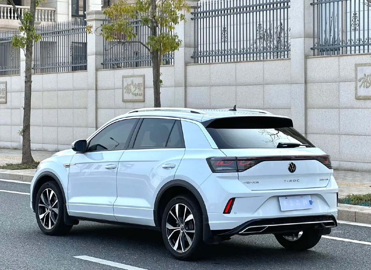 2023 Volkswagen T-Roc 1.5T 160HP L4 7DCT,autocango,china used car exporter,china ev exporter,chinese used car exporter,chinese used ev exporter