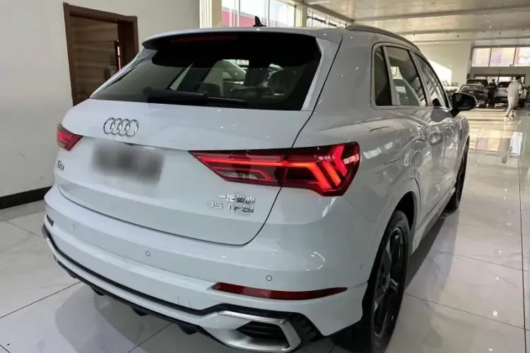 2024 Audi Q3 1.5T 160HP L4 7DCT,autocango,china used car exporter,china ev exporter,chinese used car exporter,chinese used ev exporter