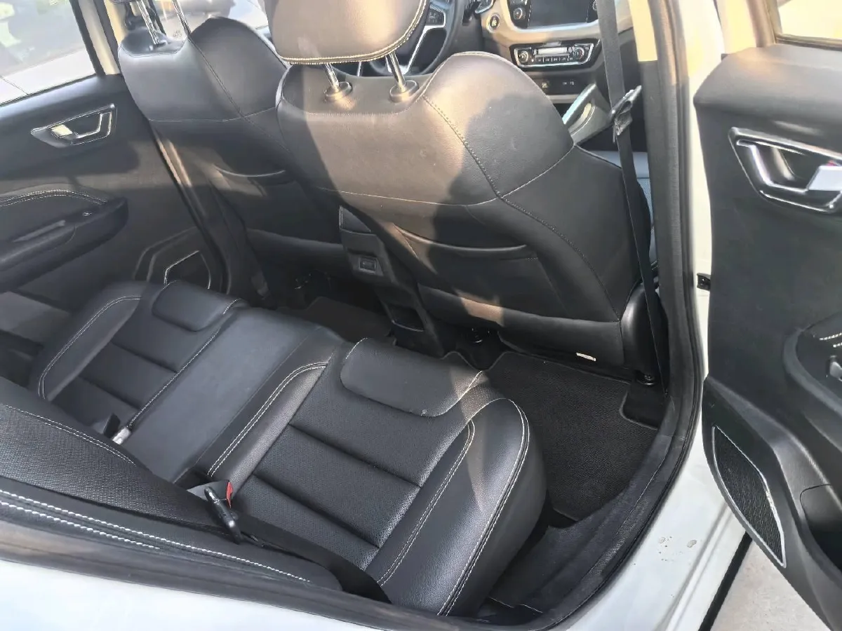 2017 Geely Vision X3 1.5L 102HP L4 4AT,autocango,china used car exporter,china ev exporter,chinese used car exporter,chinese used ev exporter